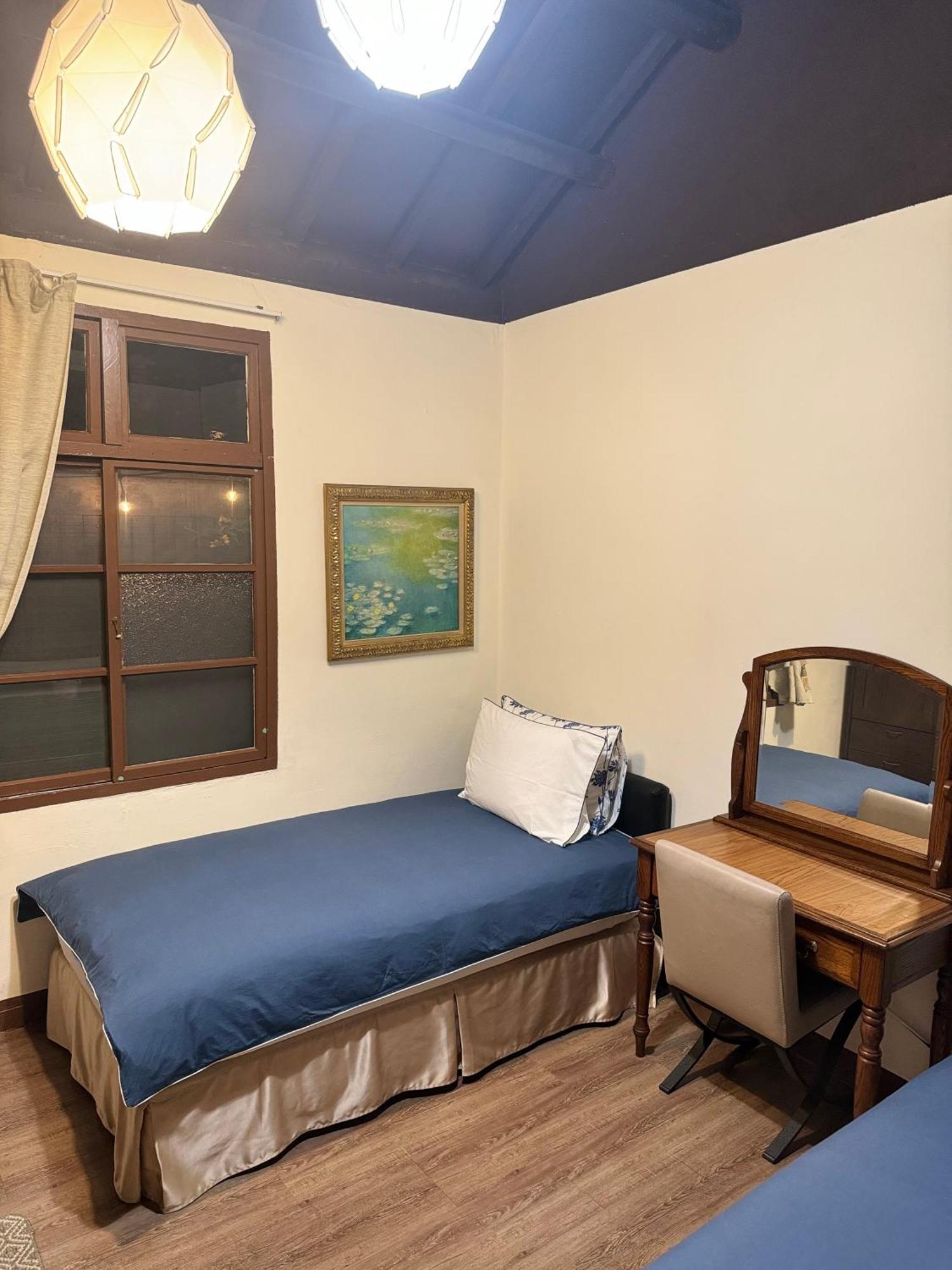 Apartament Naval Bureaucracy Kaohsiung Zewnętrze zdjęcie