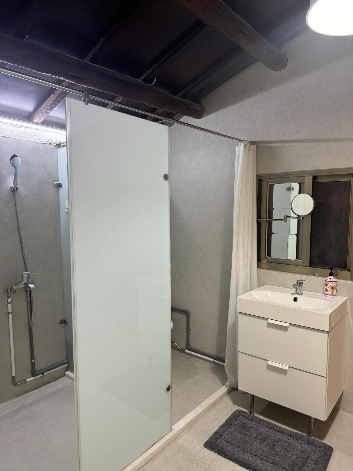 Apartament Naval Bureaucracy Kaohsiung Zewnętrze zdjęcie