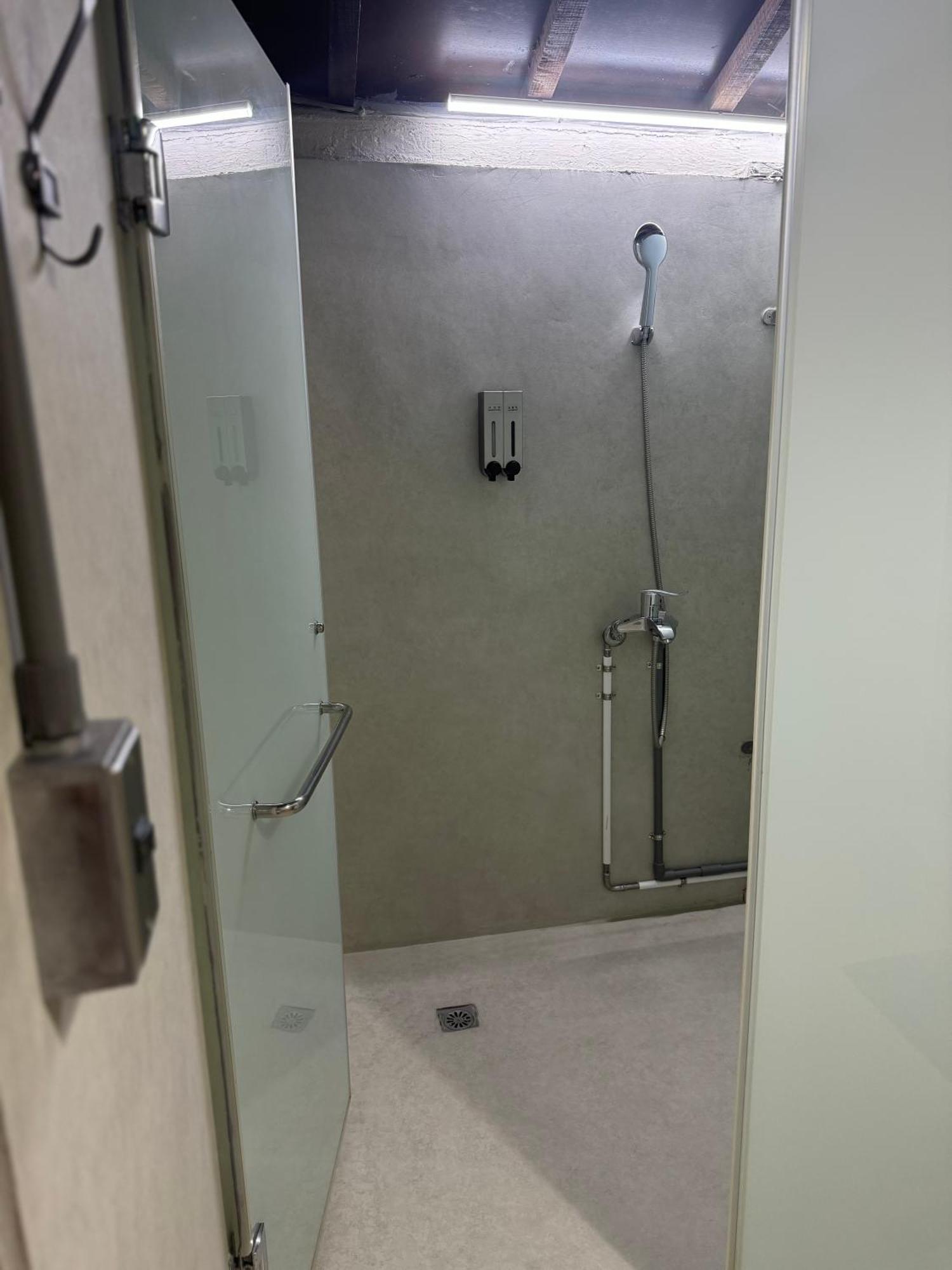 Apartament Naval Bureaucracy Kaohsiung Zewnętrze zdjęcie