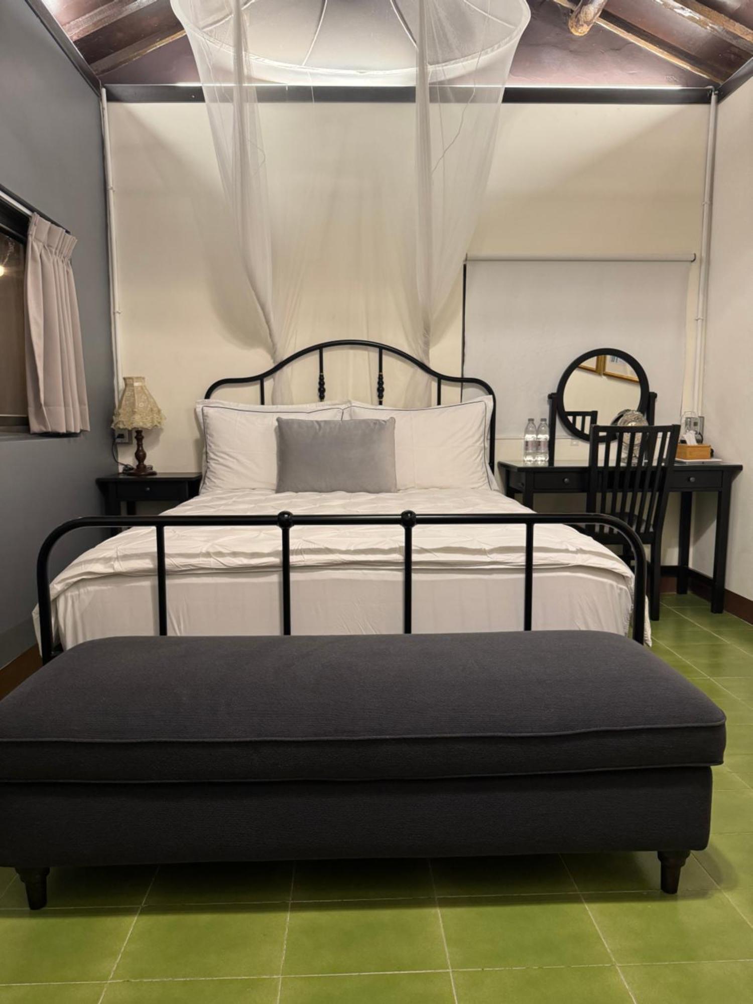 Apartament Naval Bureaucracy Kaohsiung Zewnętrze zdjęcie